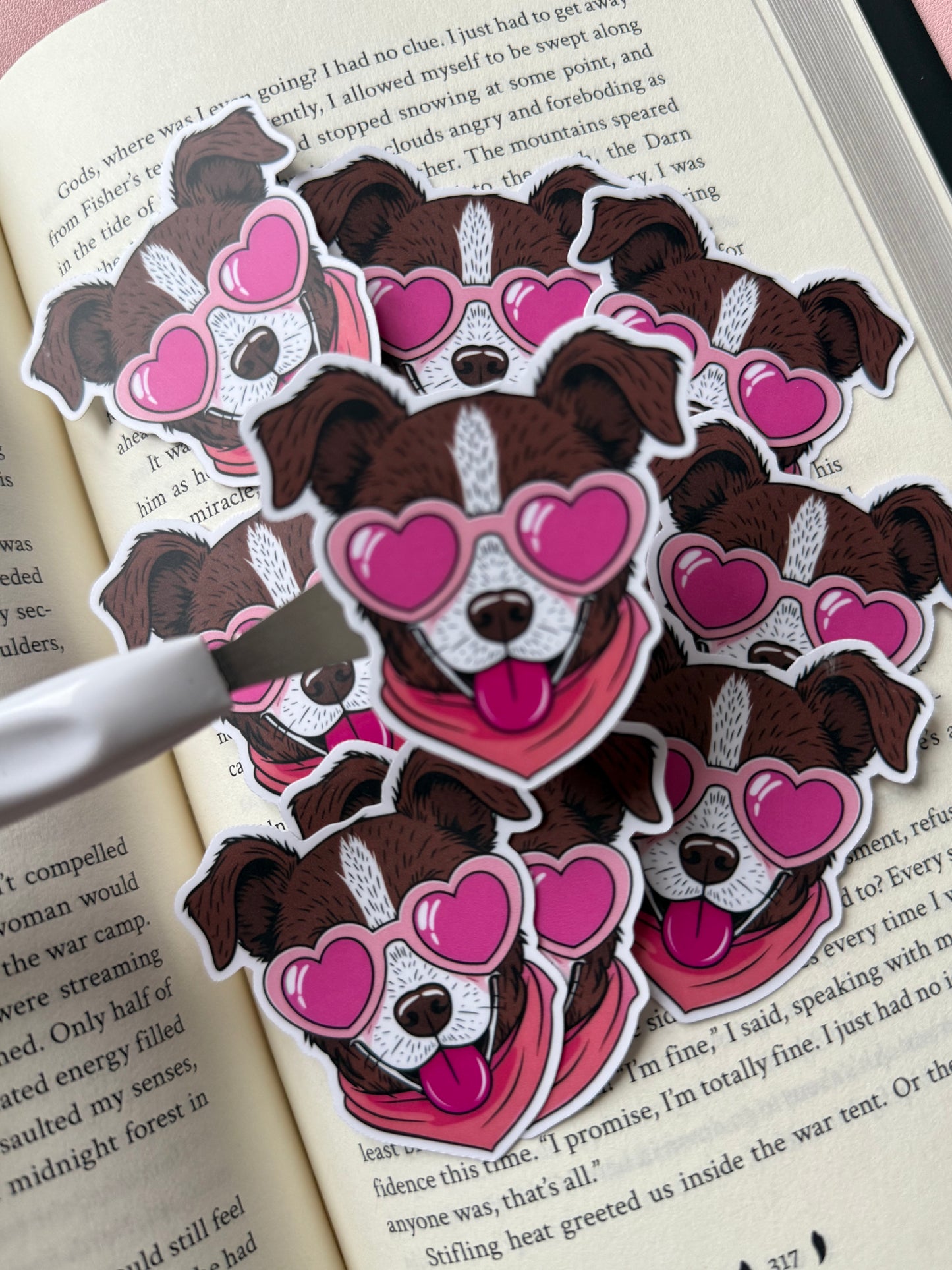 đ¶ Love Pup â Laminerad vinyl sticker