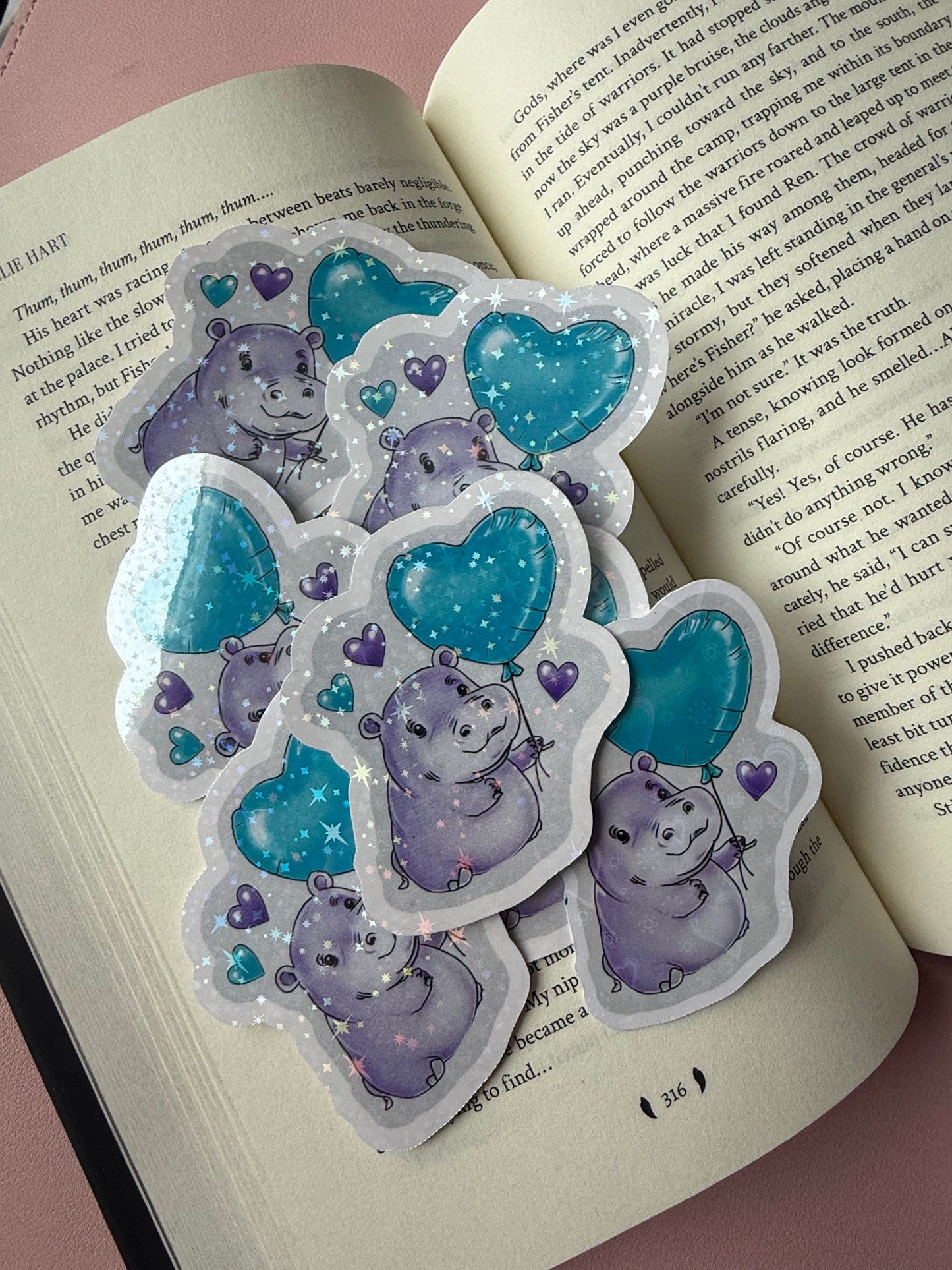 🦛 Starry Hippo – Holografisk vinyl sticker