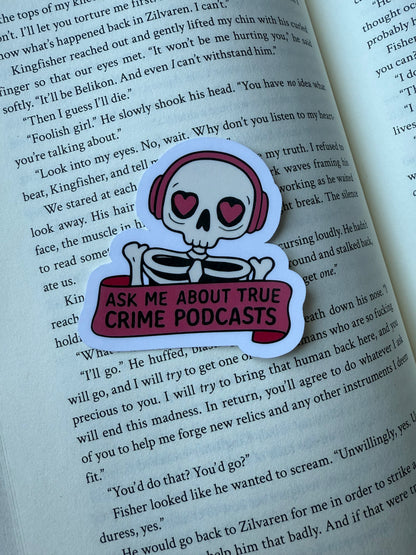 True Crime Sticker – laminerad