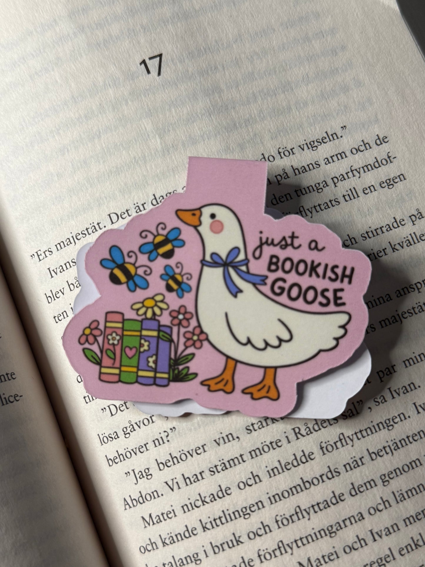 Magnetiskt bokmärke - Just a bookish goose